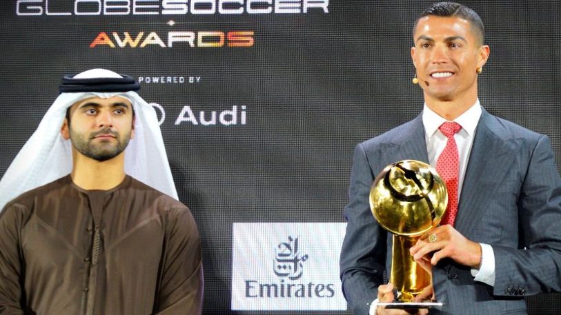 Abuchean a Ronaldo en Dubai tras reconocimiento de jugador del Siglo XXI