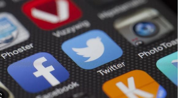 Suprema Corte: Es válido ejercer derecho de petición por medio de redes sociales