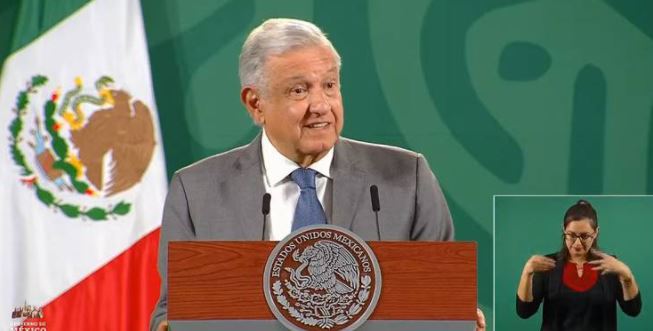 López Obrador: Tercera ola de Covid no impedirá regreso a clases presenciales