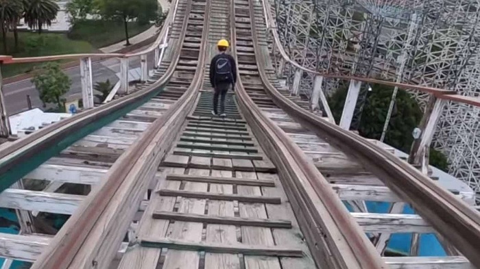 (VIDEO) Detienen a tiktokers que entraron a la Feria de Chapultepec sin autorización