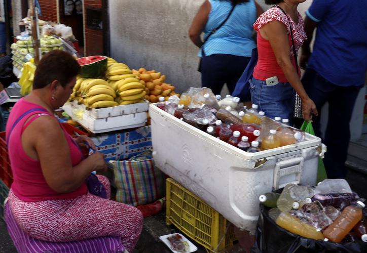 Piden al SAT que regularice a los ambulantes