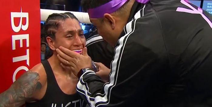 Polémico entrenador de la boxeadora mexicana que pidió "volver a casa con vida"