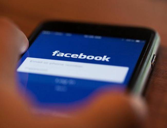 Imponen multa a Facebook por 5 mil millones de dólares