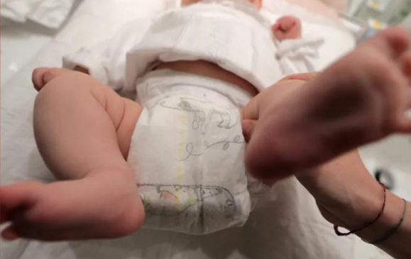 ¡Es niño! Turista da a luz a su bebé en una farmacia de Ciudad Madero