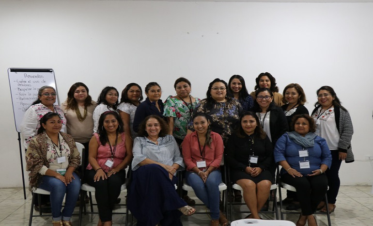 Yucatán: Secretaría de Mujeres capacita funcionarias sobre perspectiva de género