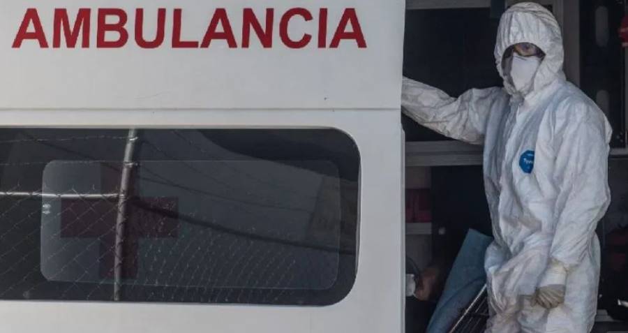 Puebla: Paramédica es rociada con cloro cobardemente desde una camioneta