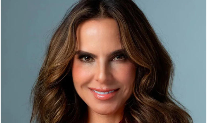 Kate del Castillo se roba las miradas con su look en los Premios Platino 2025