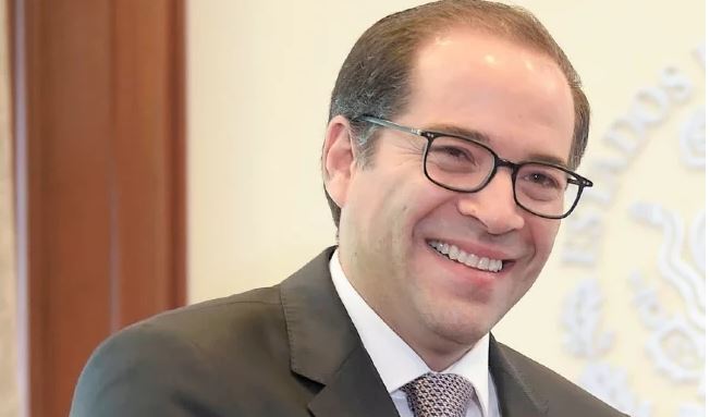 Gobernador de Colima duplica su fortuna en solo dos años