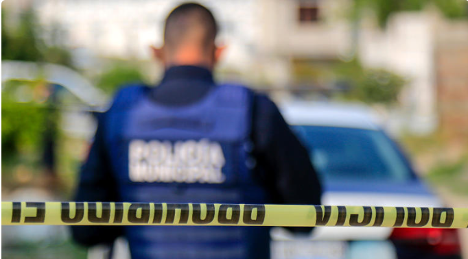 Hombre sale de entrenar y lo asesinan frente a gimnasio en Azcapotzalco