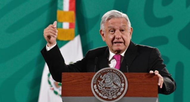 AMLO: No confío en el INE y plantea renovarlo