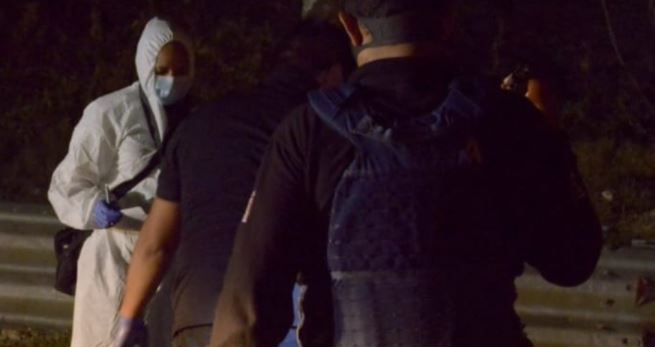Tiran bolsas con restos humanos en carretera de Acapulco