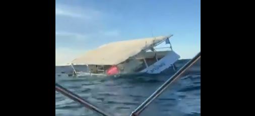 VIDEO: Se hunde barco lleno de turistas en Puerto Vallarta