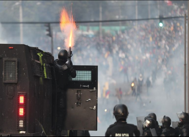 Protestas contra gobierno de Ecuador causan daños millonarios a la economía