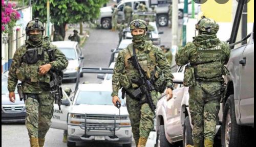 Morena propone dejar a militares y marinos la seguridad en los estados