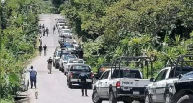 Mueren 9 policías comunitarios en enfrentamientos entre Michoacán y Colima