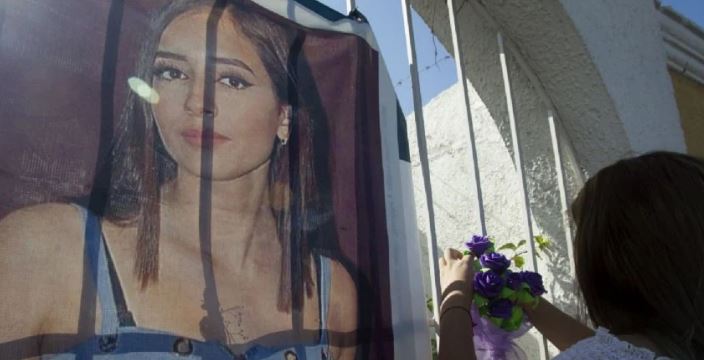 Ofrecen abrir nuevas líneas de investigación por feminicidio de Debanhi Escobar