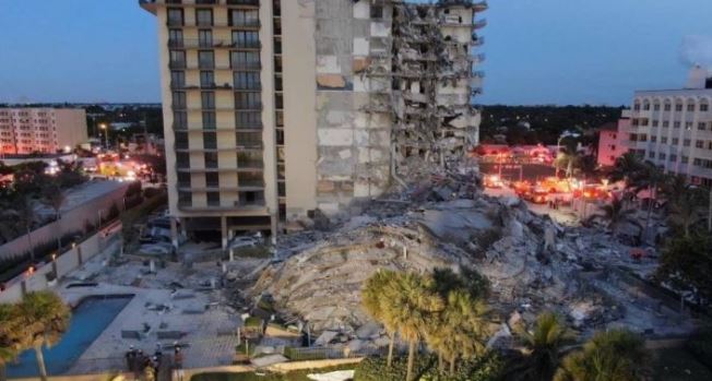 (Vídeo) En Miami se derrumba un edificio de 100 apartamentos; un muerto