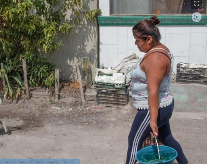 CDMX: Jovencita muere electrocutada al calentar agua con resistencia