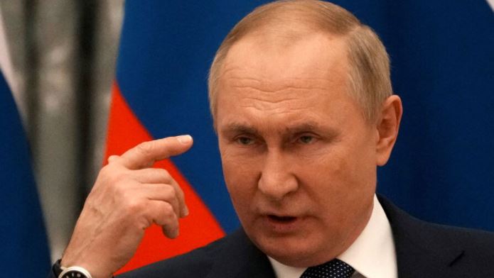 Senado autoriza a Putin usar su fuerza militar fuera de Rusia