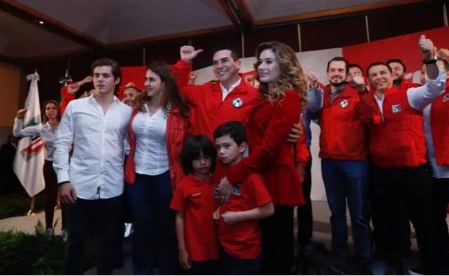 Apalean a Ivonne Ortega en elección interna según el PREP