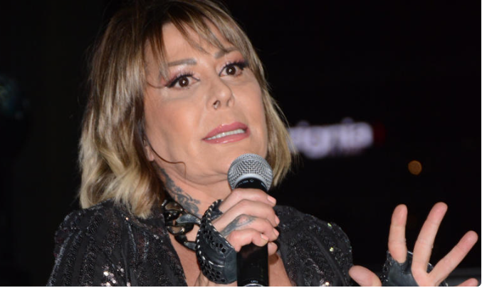 Alejandra Guzmán es demandada por presunto despido injustificado de uno de sus músicos