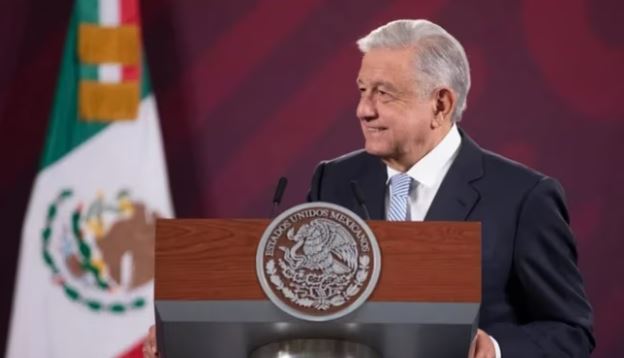 ¿Más destruccción institucional? AMLO busca eliminar o fusionar 18 instituciones