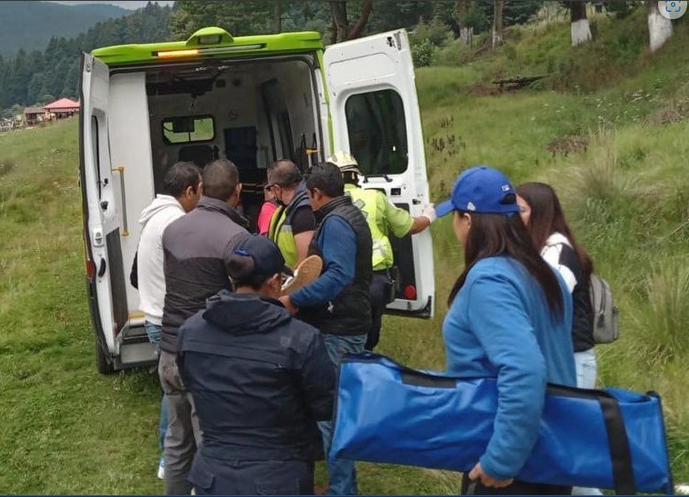 Edomex: Adolescente cae 8 metros de una tirolesa en parque de La Marquesa