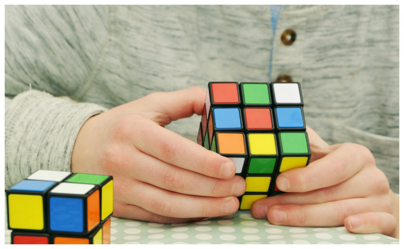 ‘Tiktoker revela el truco para resolver el cubo de Rubik