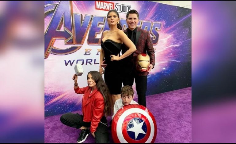 Ana Bárbara presume fotos en premiere de "Avengers: EndGame"