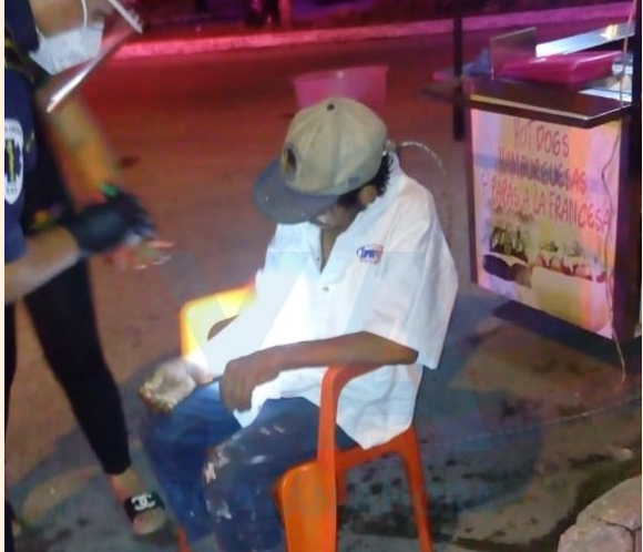 Mérida: Alcoholizado se duerme en un terreno baldío y lo ataca una serpiente