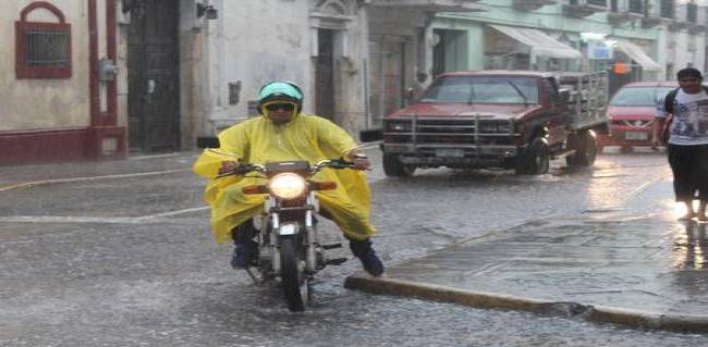 Lluvias por la tarde y temperaturas calurosas para Yucatán