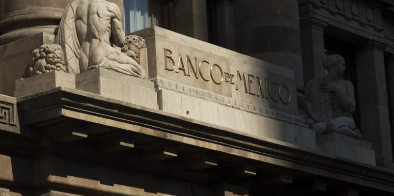 AMLO acusa a Banxico de no entregar remanentes pese a que hubo ganancias