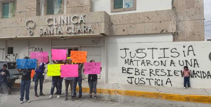 Chihuahua: Denuncian negligencia médica en clínica por muerte de una bebé