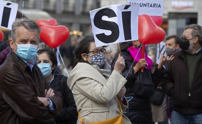 ¡Histórico! España aprueba la ley de eutanasia y suicidio asistido ¿Qué opinas?