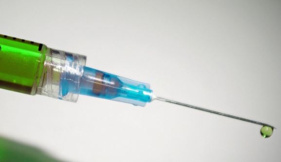 Primeras vacunas contra covid-19 podrían llegar a fin de año: OMS