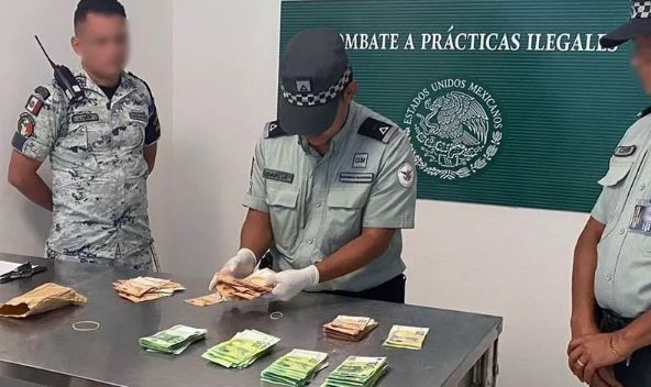 Cae en Aeropuerto de Cancún un cubano con 30,000 euros no declarados