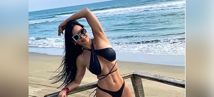 Maribel Guardia superó al Covid-19; lo agradece con foto en bikini