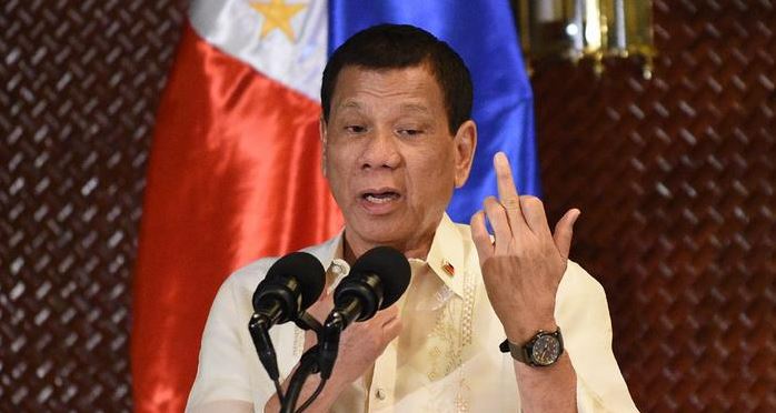 Presidente de Filipinas ordena al ejército matar a quienes violen cuarentena