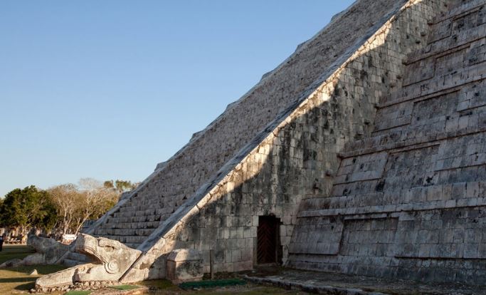 National Geographic: Reporta el mágico inicio de la primavera maya en Chichén Itzá