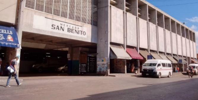 Reubicarán al ‘San Benito’ a ambulantes desalojados del centro