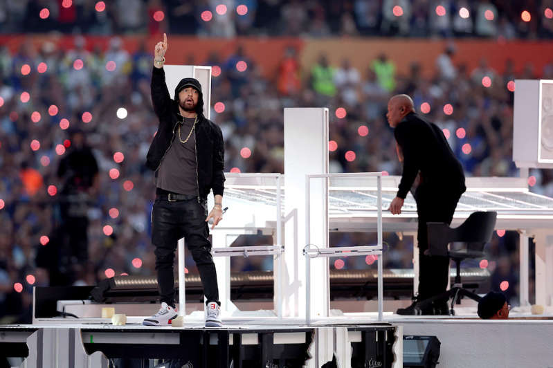 La 'absurda' cifra que cobraron Eminem y Snoop Dogg por show del Super Bowl