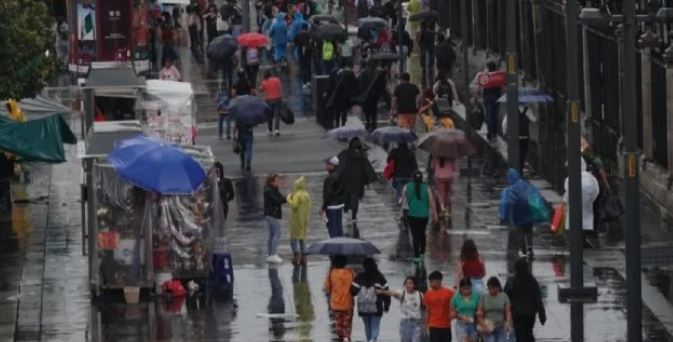 Pronostican fuertes lluvias en vísperas de fiestas patrias: estados que se verán afectados