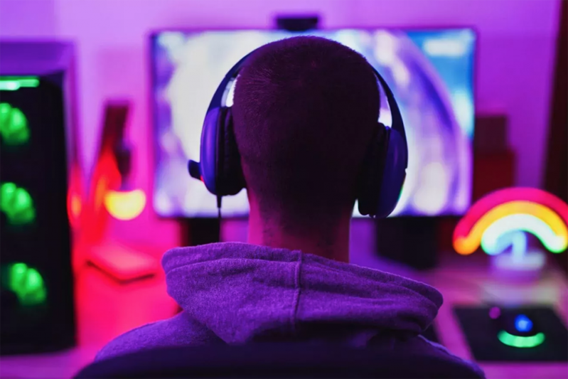 Adolescente adicto al videojuego Fortnite es hospitalizado 2 meses