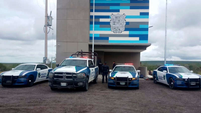 Atacan a camión lleno de policías en Nuevo Laredo, Tamaulipas