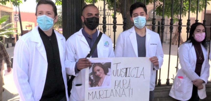 México: Pasantes de medicina, víctimas de la violencia y el crimen organizado