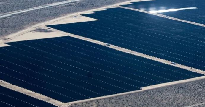 Francia hace préstamo millonario a México para nueva megaplanta solar