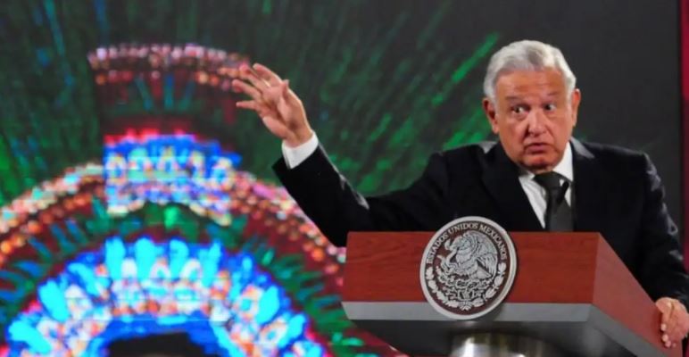 AMLO: Austria es arrogante y prepotente por penacho de Moctezuma