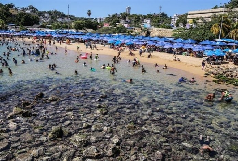 Marea de "sizigia", el fenómeno que alejó el mar de playas en México