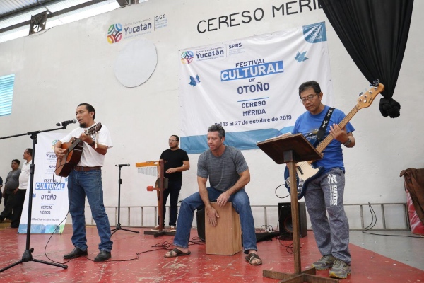 Mérida: Tributo a José José, en el Festival Cultural de Otoño del Cereso
