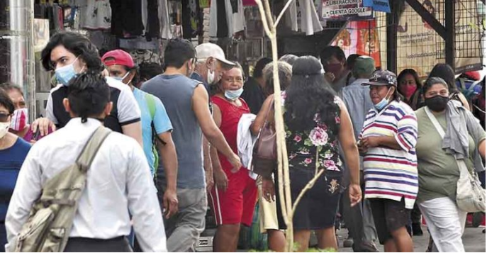 Médico privado sugiere semáforo rojo en Yucatán; “Se están tardando”